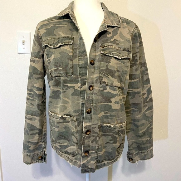 Mustard Seed women's medium distressed cargo pocket button down shacket EUC - Picture 1 of 10